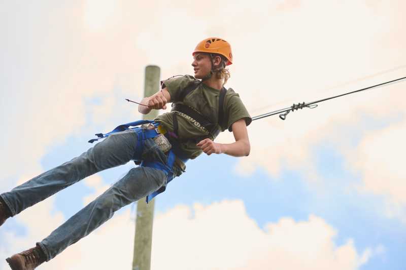 Student on ropes course