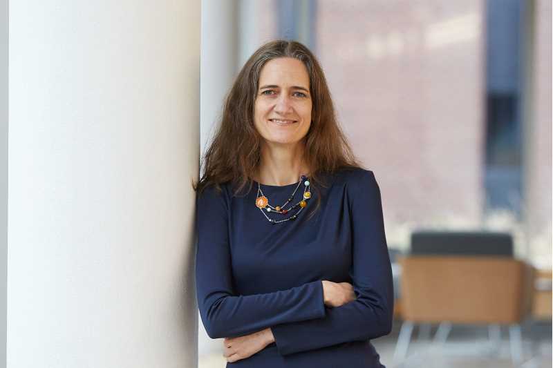 UWL Physics Professor Shelly Lesher has been named an American Physical Society 2020 Fellow. National colleagues are recognizing her for “advocating on behalf of the essential role of physics in society, and for demonstrating the importance of physics education for all students.”