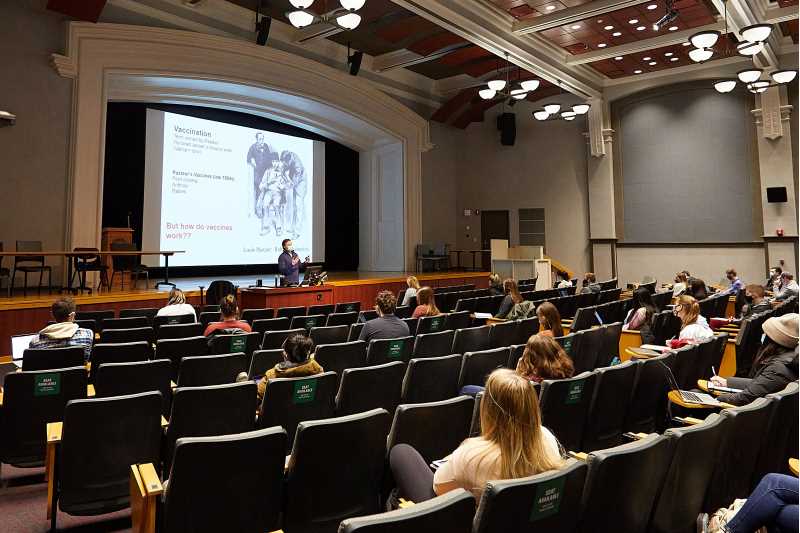 Peter Wilker, UWL associate professor of microbiology, discusses how vaccines work during an immunology class. 