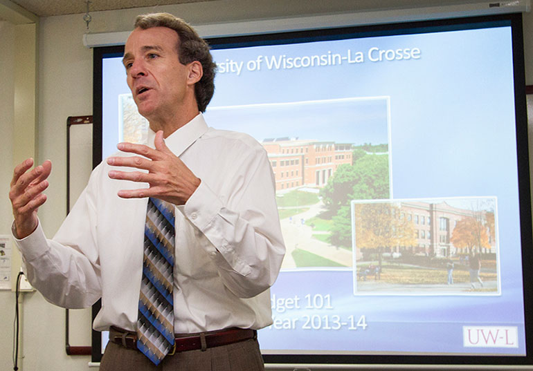 Photo of Bob Hetzel presenting PowerPoint presentation. 