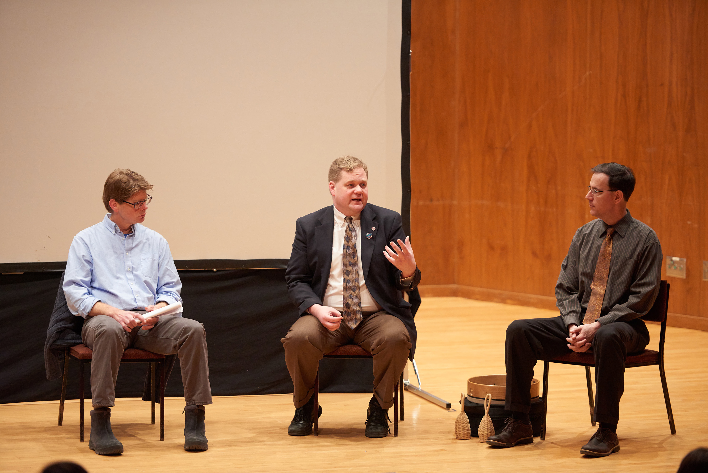 Tom Seddon, pictured center, presents his opinion on how rhythm affects us and it’s role in the creation of music. The panel featured Matt Cashion, Ryan McKelley, Tom Seddon, Festival guest Ben Toth and was moderated by Scott Dickmeyer. 