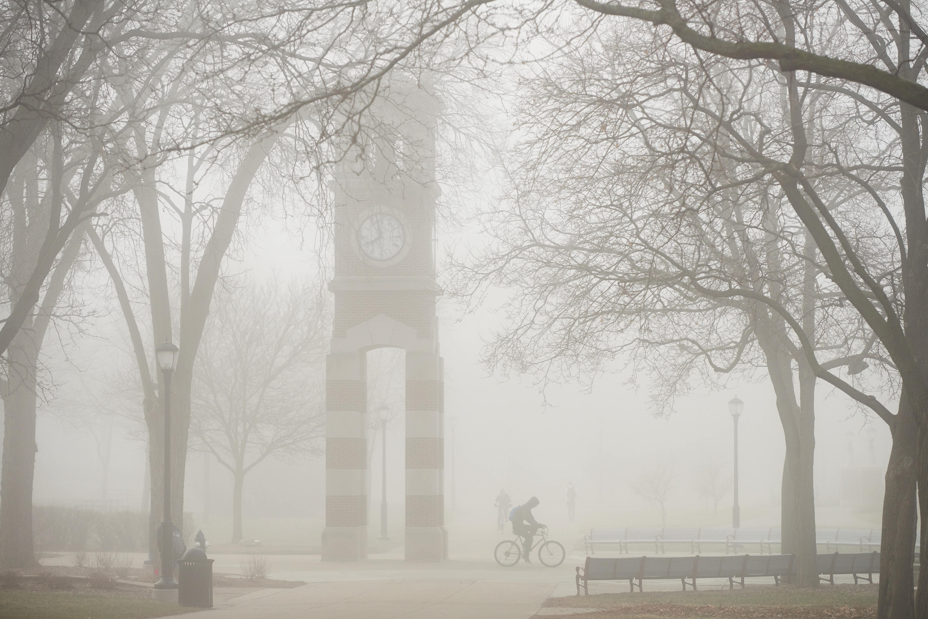 2016_UWL_Hoechler_Clock_Tower_Foggy_Spring_002 1