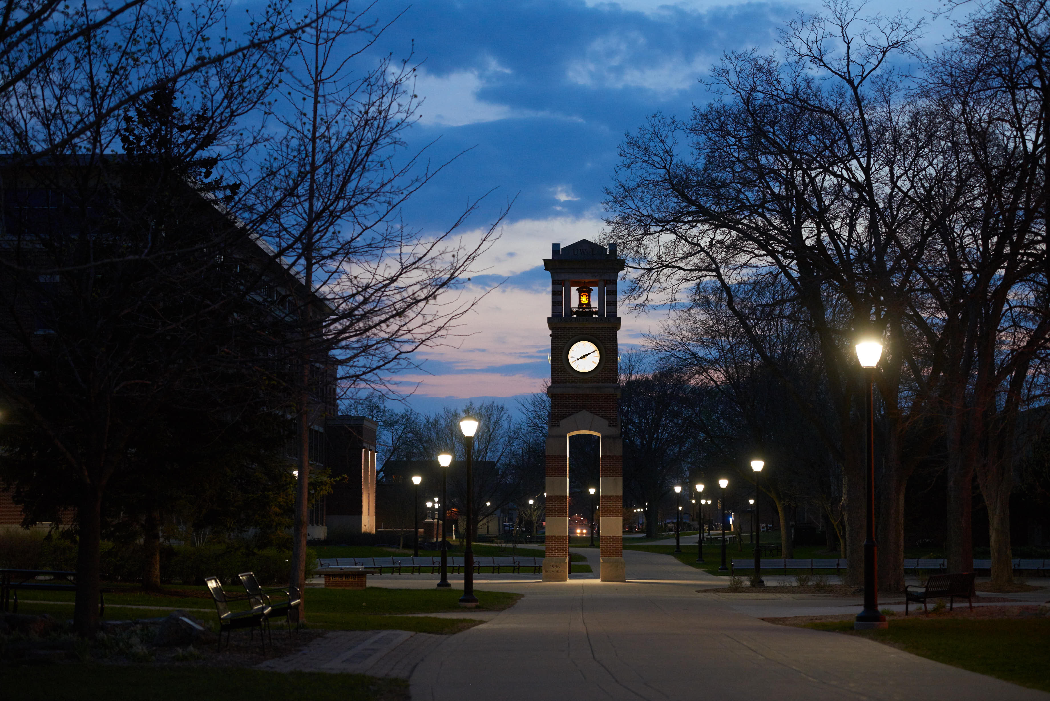 2016_UWL_Hoeschler_ClockTower_Night_001 1