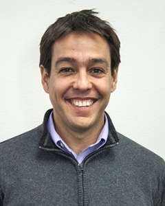 Headshot image of Omar Granados.