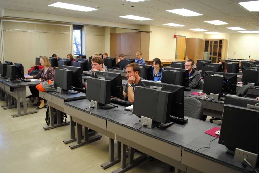 Students Working in GIS Lab