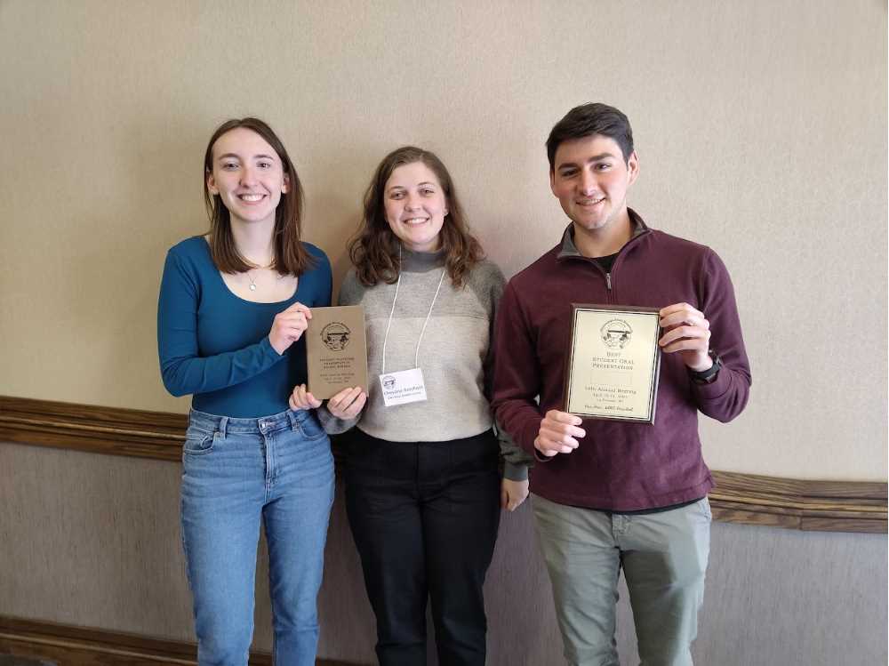 Congratulations to Sam Munk (Best Student Oral Presentation) and Cheyana Bassham (Student Platform Presentation Award Winner) for their awards at the 2023 Mississippi River Research Consortium meeting. 