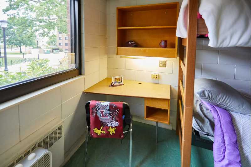 Cube 2 desk and shelf.jpg